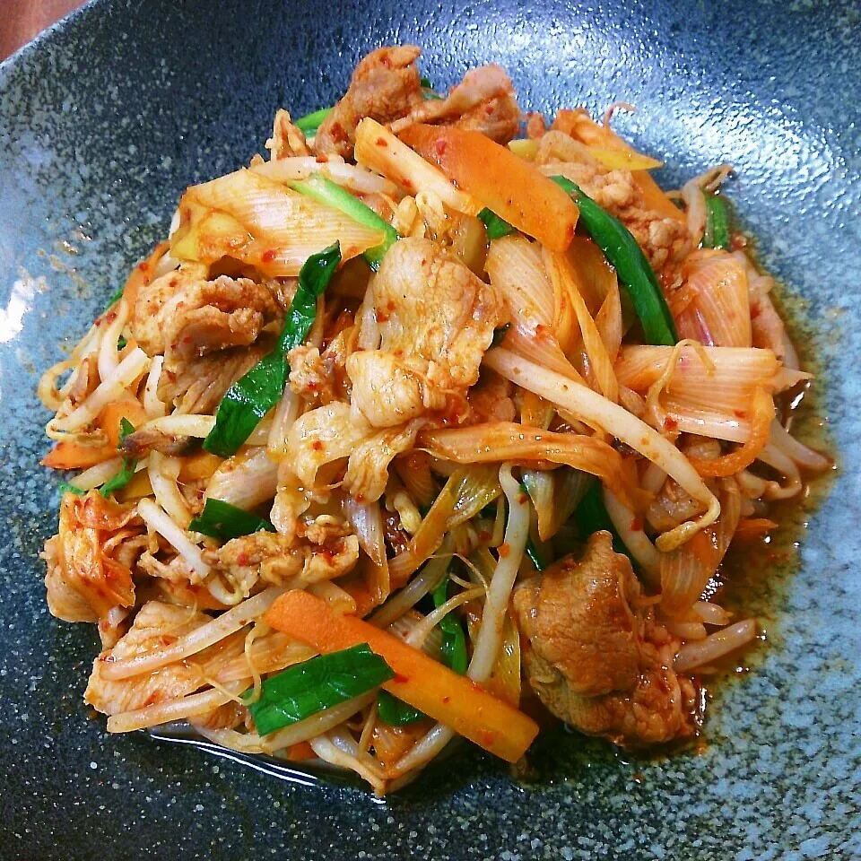 もやしと長ねぎの豚ｷﾑﾁ|まりおさん