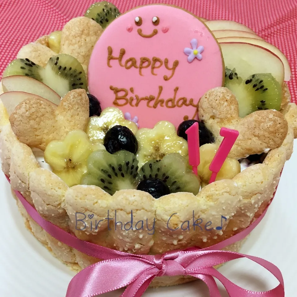 Snapdishの料理写真:娘の誕生日ケーキに、シャルロット❤️|なめ子さん