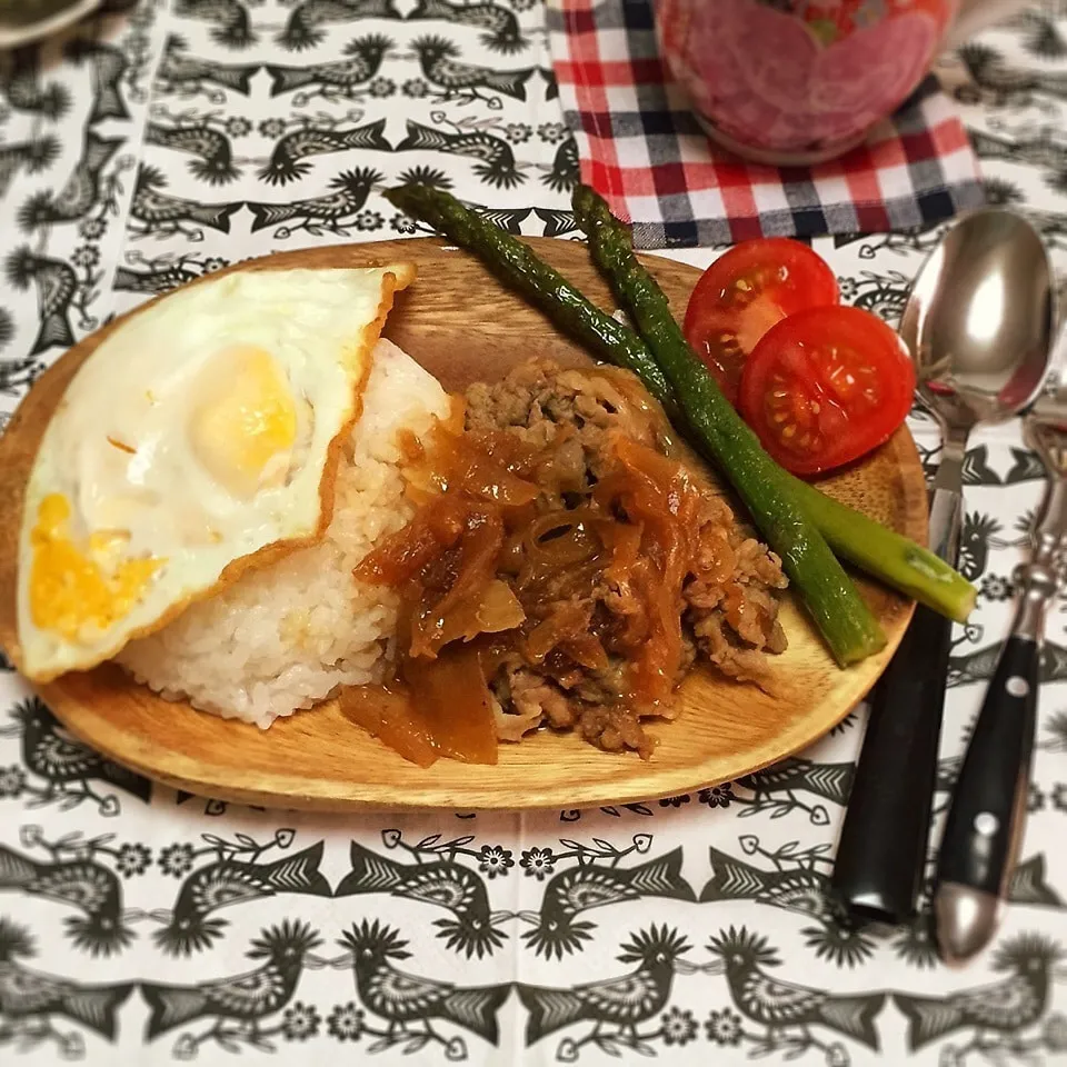 Snapdishの料理写真:豚肉のレモンバター醤油で夕食を*\(^o^)/*|Harumiさん