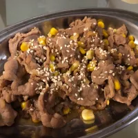 Snapdishの料理写真:日式汁炒粟米薄豬肉 Fried sliced pork and fresh sweet corn in Japanese sauce|Karen Laiさん