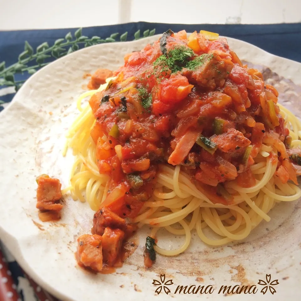 あるもので♡トマトソースパスタですよ〜🍝|まなまな♡さん