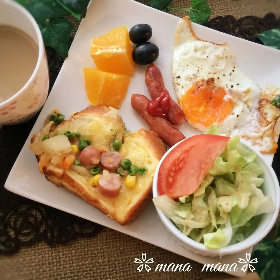 休日の朝ごはーん♪|まなまな♡さん