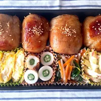 Snapdishの料理写真:肉巻きおにぎりお弁当🍖|まこさん