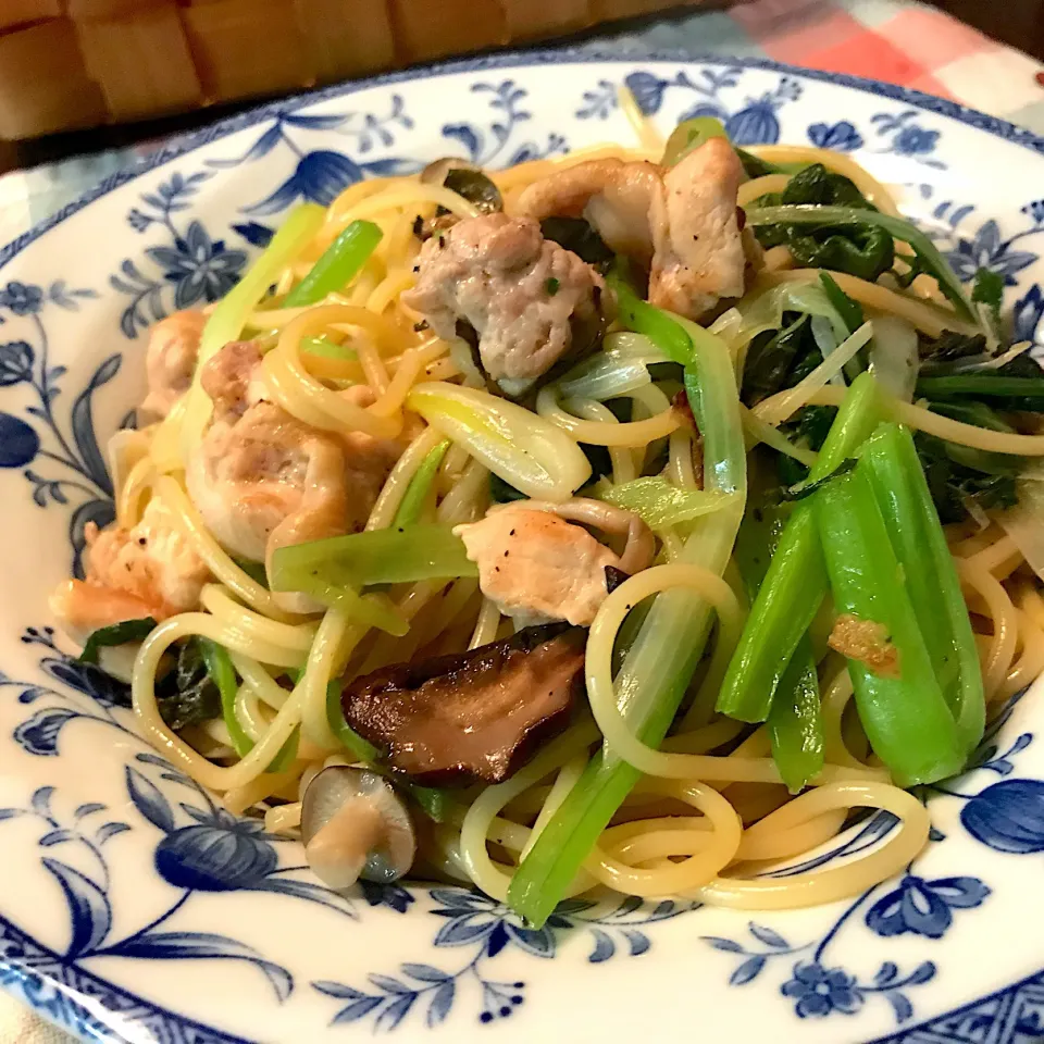 鶏肉と野菜の和風パスタ🍝|純さん