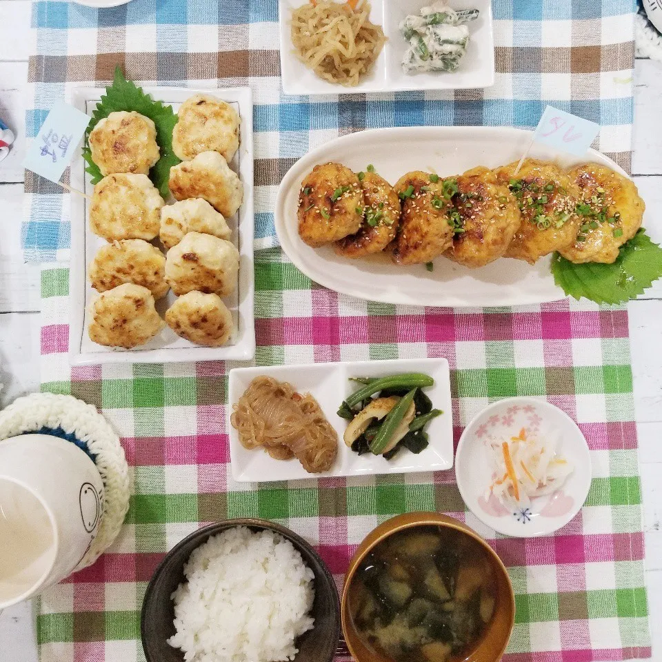 Snapdishの料理写真:つくね二種類で夕御飯❤|蒼空さん