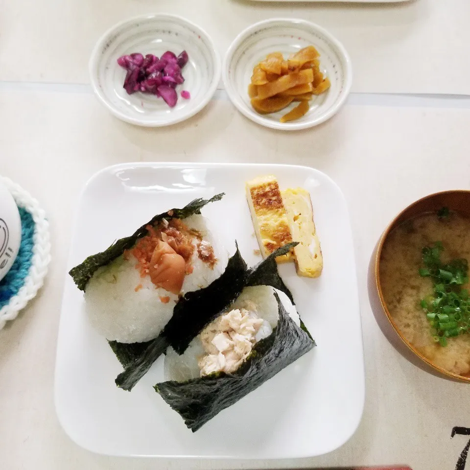 特大おむすび食べて1日頑張ろう！🍙|蒼空さん