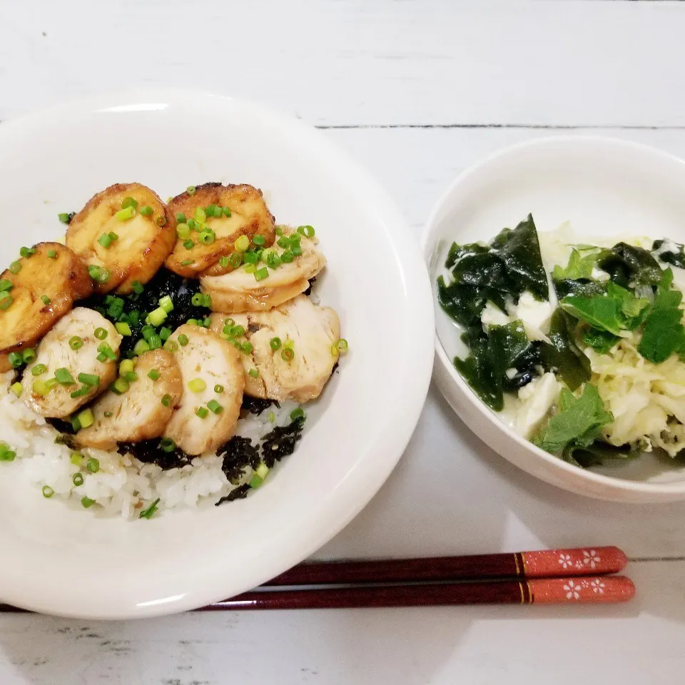 しっとり鶏チャーシュー丼と酢キャベツ豆腐サラダ❤|蒼空さん