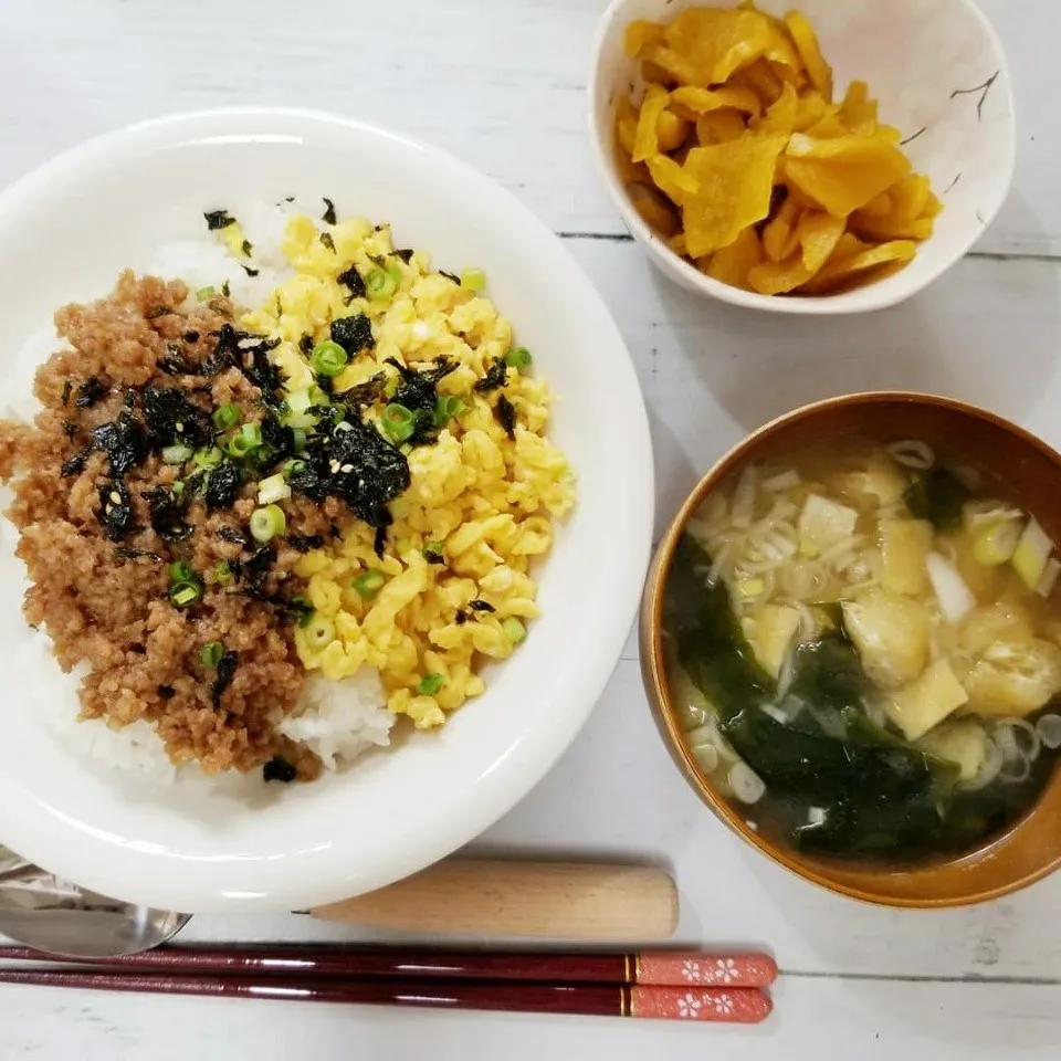 雨だけど。。二色丼で朝御飯♪|蒼空さん