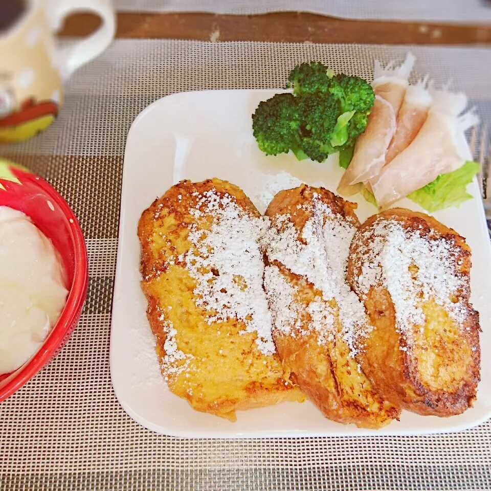 Snapdishの料理写真:旦那さんの朝食はフレンチトースト❤|蒼空さん