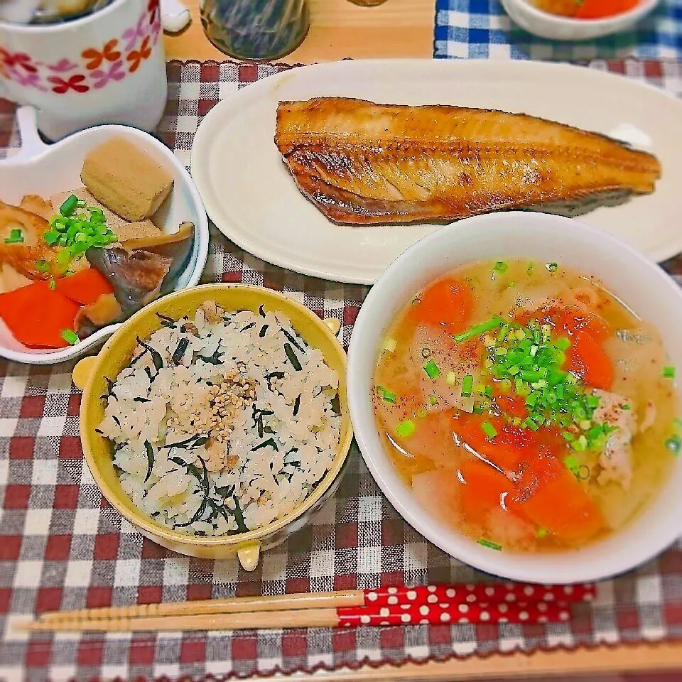 本日の夕飯は、豚汁定食♪|蒼空さん