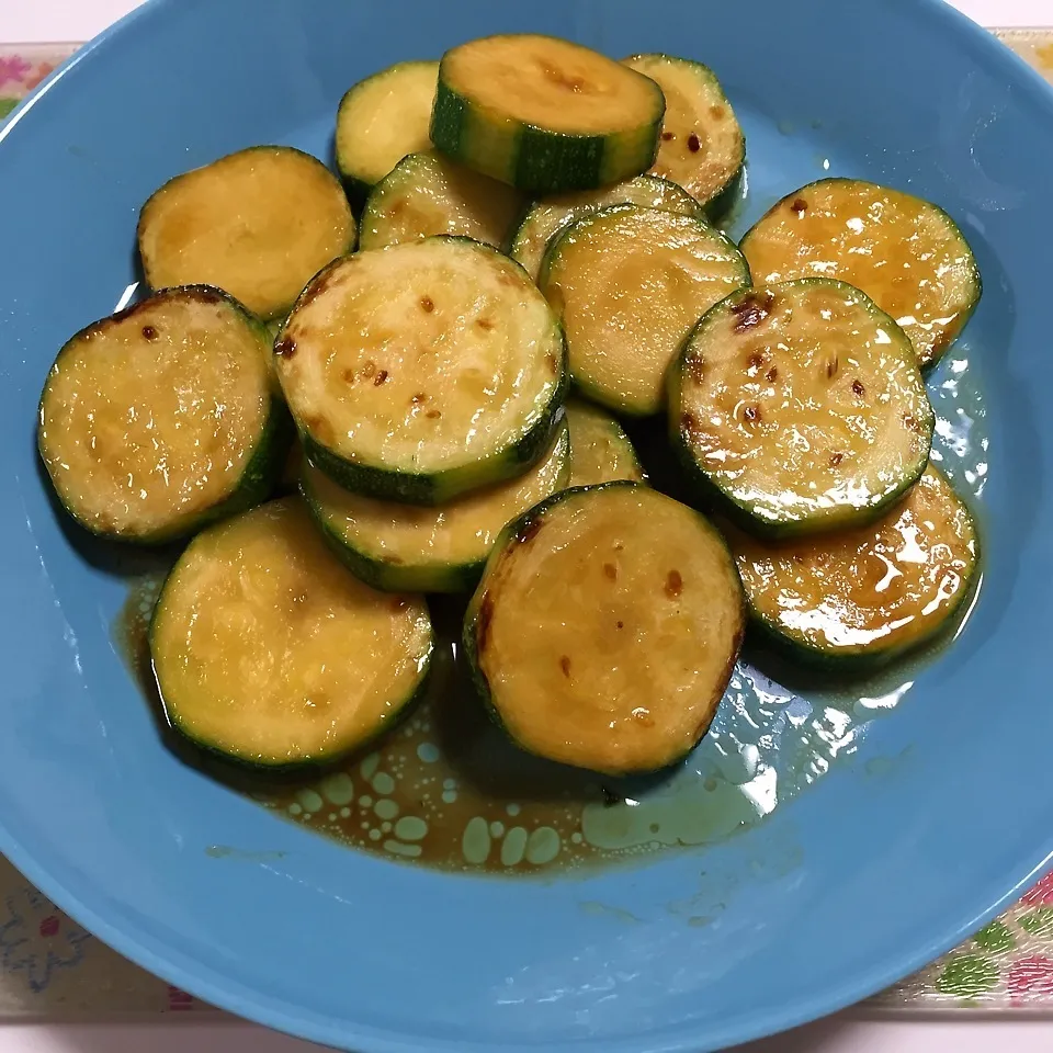 ズッキーニのバター醤油焼き|あやさん