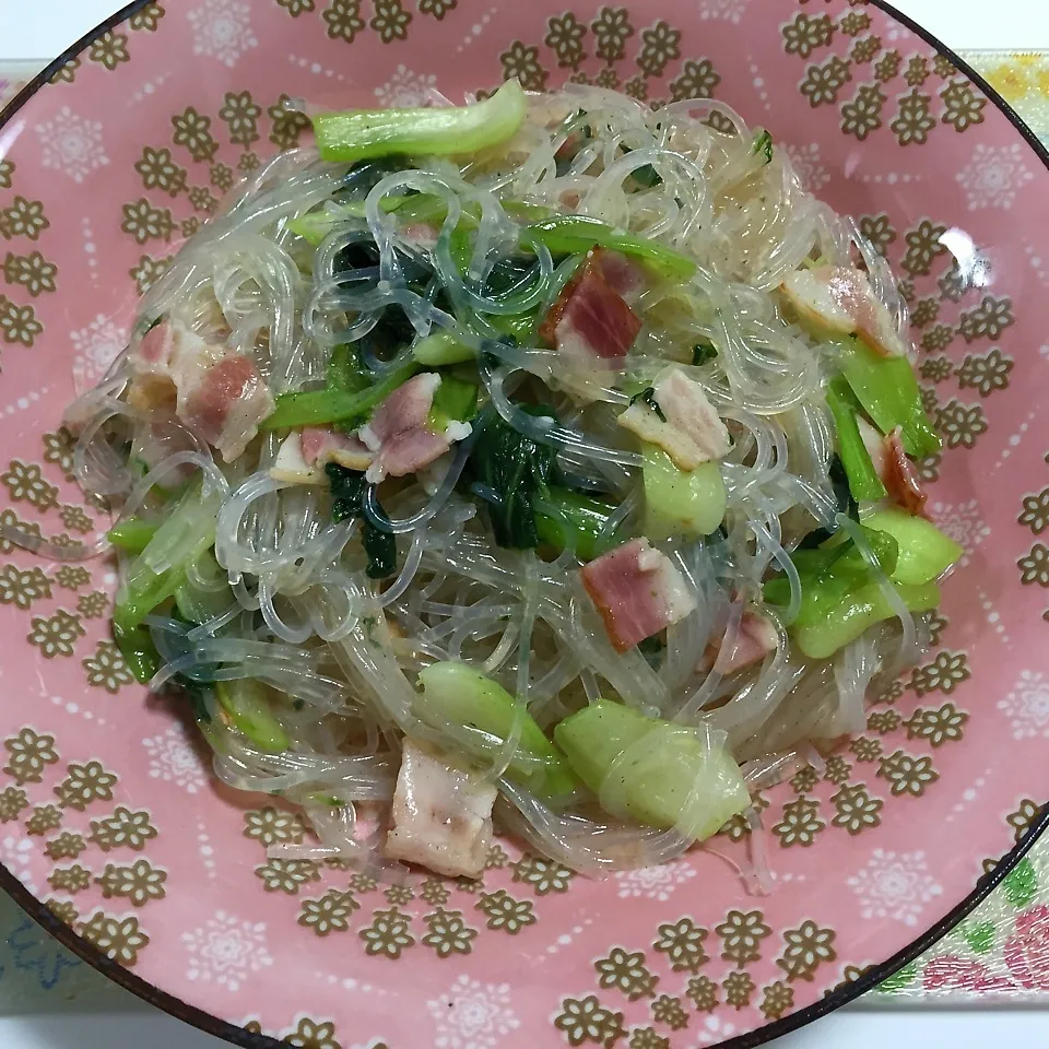 青梗菜とベーコンと春雨の塩あんかけ炒め|あやさん