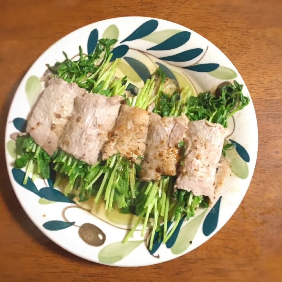 豆苗の豚肉巻き(๑´罒`๑)マキシマム味|pippiさん