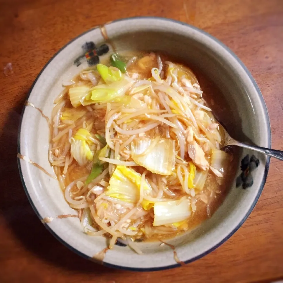 ゆぅゆ♥️さんの白菜とツナの旨煮。美味しい〜|pippiさん