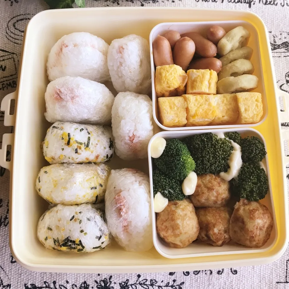 Snapdishの料理写真:あり合わせでお出かけ弁当♪公園へ〜|あやちゃんママさん