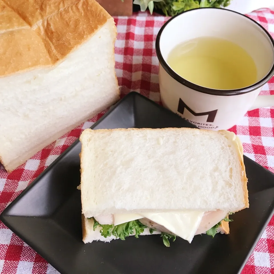 ランチ〜♡鶏ハムサンド♪|あやちゃんママさん