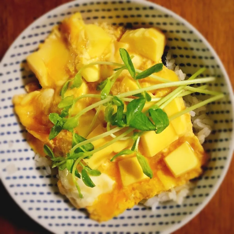 Snapdishの料理写真:いっこさん玉子豆腐丼、まねっこしました♡|pippiさん