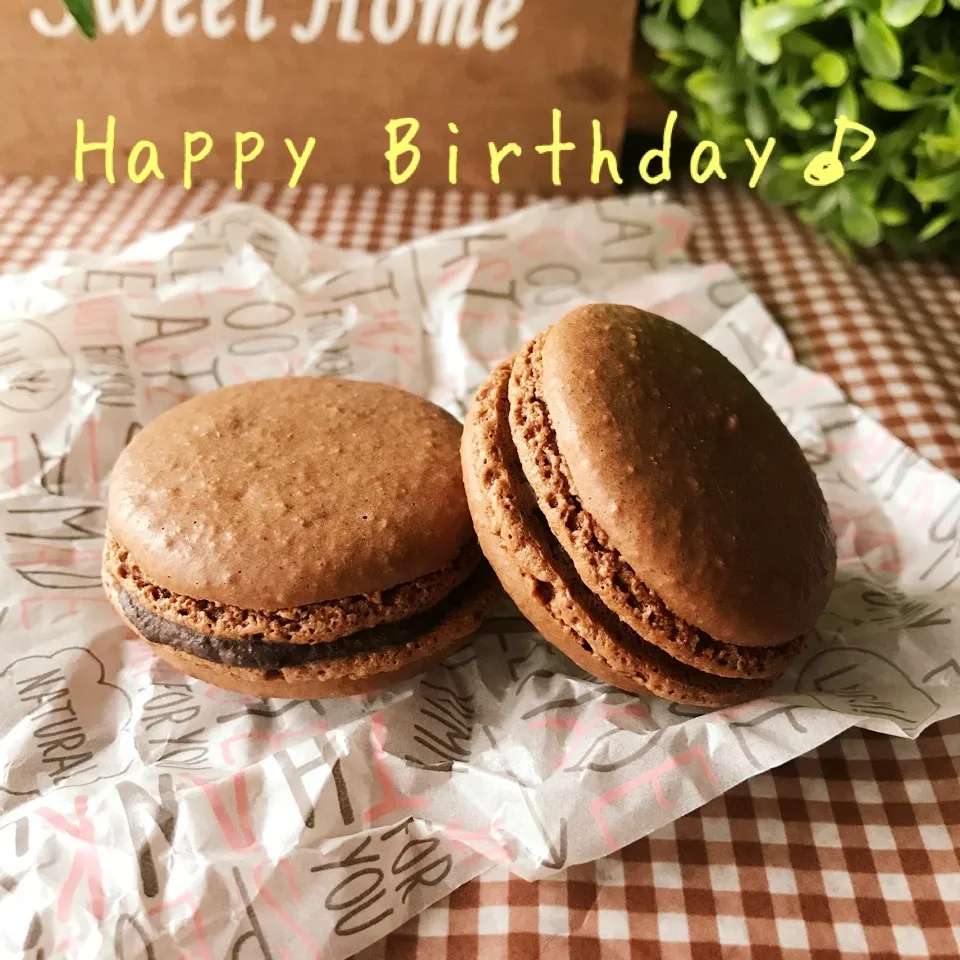 TOMOさんハピバ♡ショコラマカロン♪|あやちゃんママさん