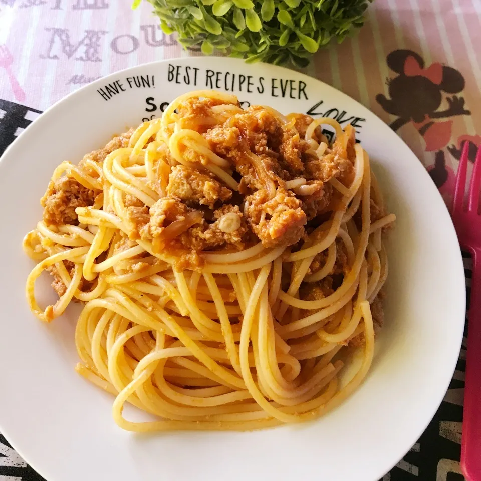 Snapdishの料理写真:野菜ジュース使って作るパスタ♡いつかのランチ♪|あやちゃんママさん