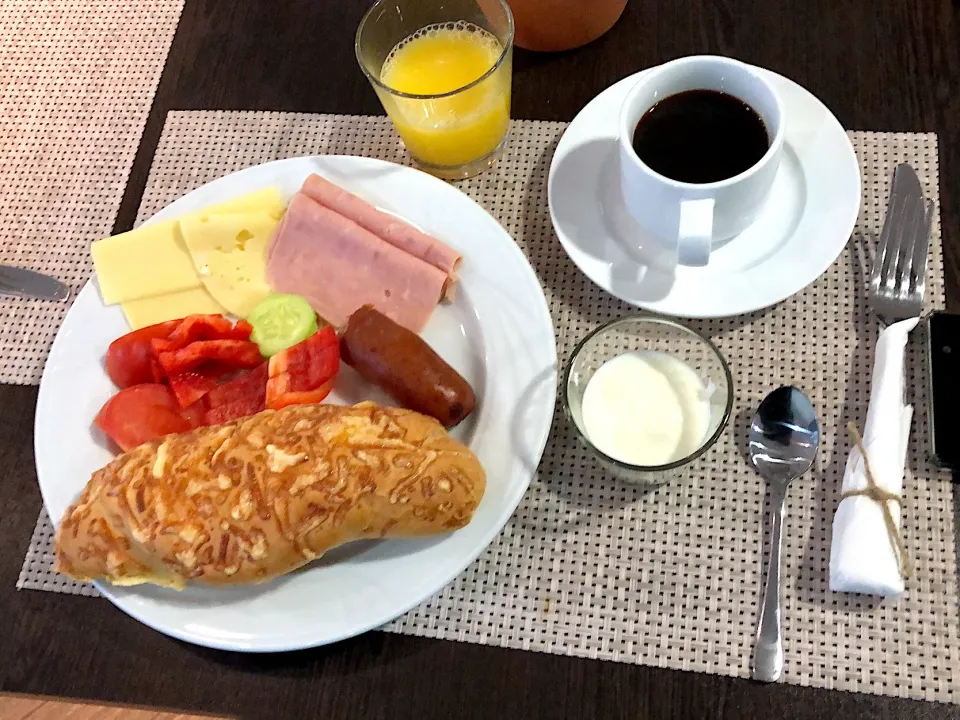 Breakfast|Yoku kuu kyaku daさん