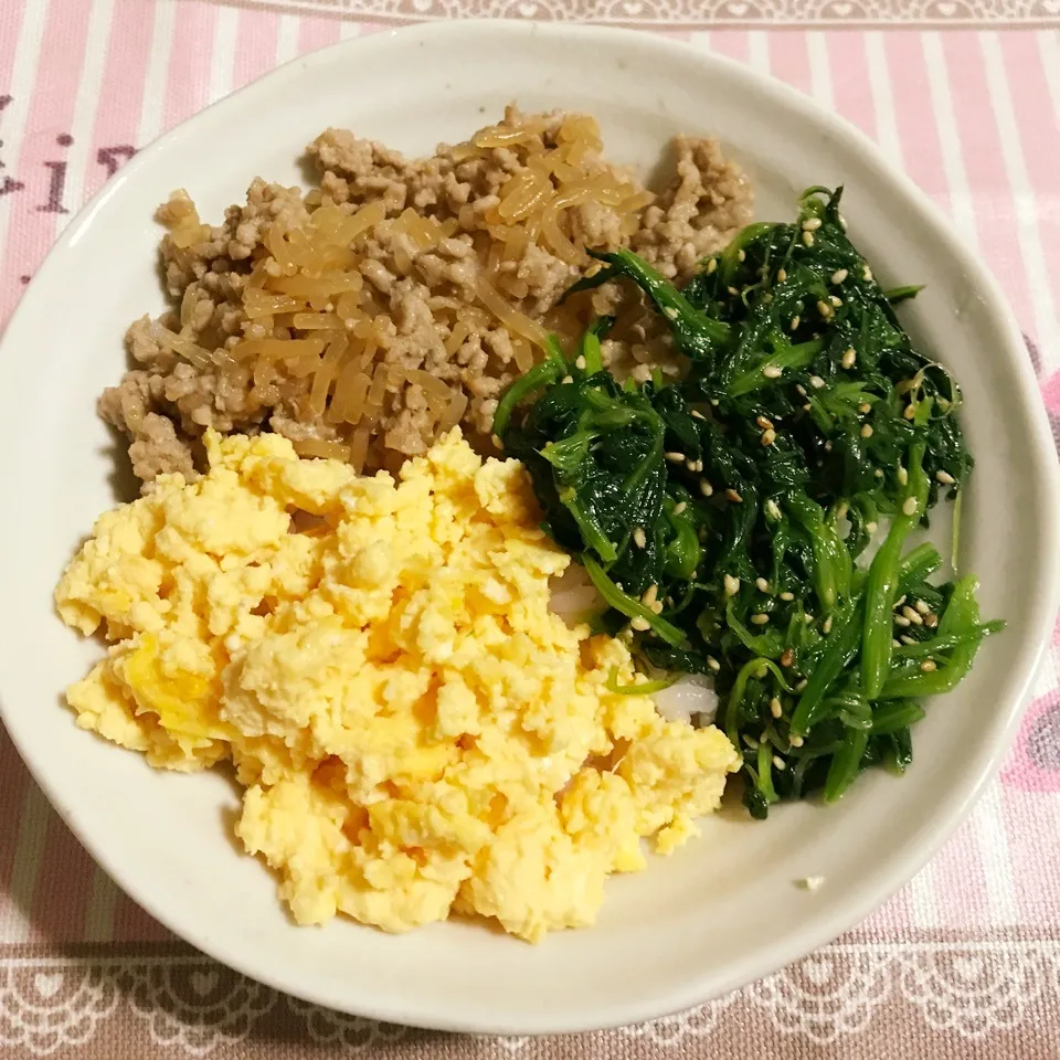 晩ごはん〜3色丼♡|あやちゃんママさん