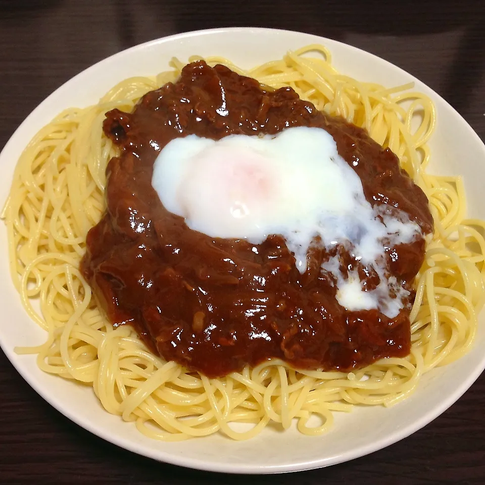 Snapdishの料理写真:ハヤシパスタ温玉のせ|あやさん