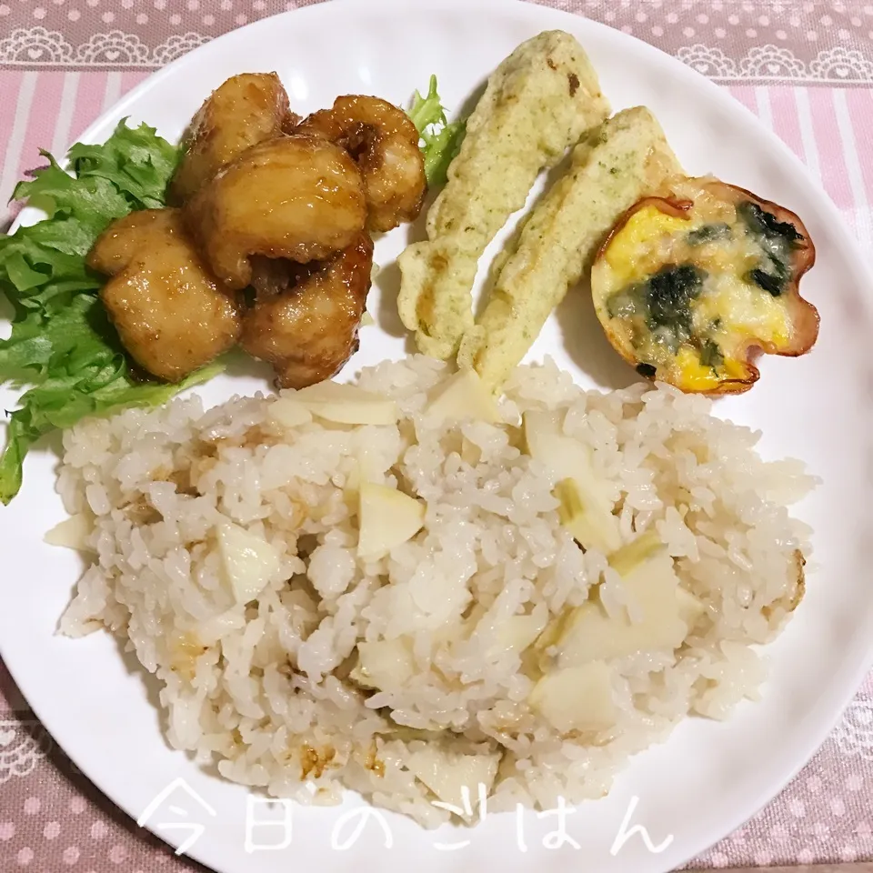 Snapdishの料理写真:【飯研】のりPさんのたけのこご飯まねっこ♪|あやちゃんママさん