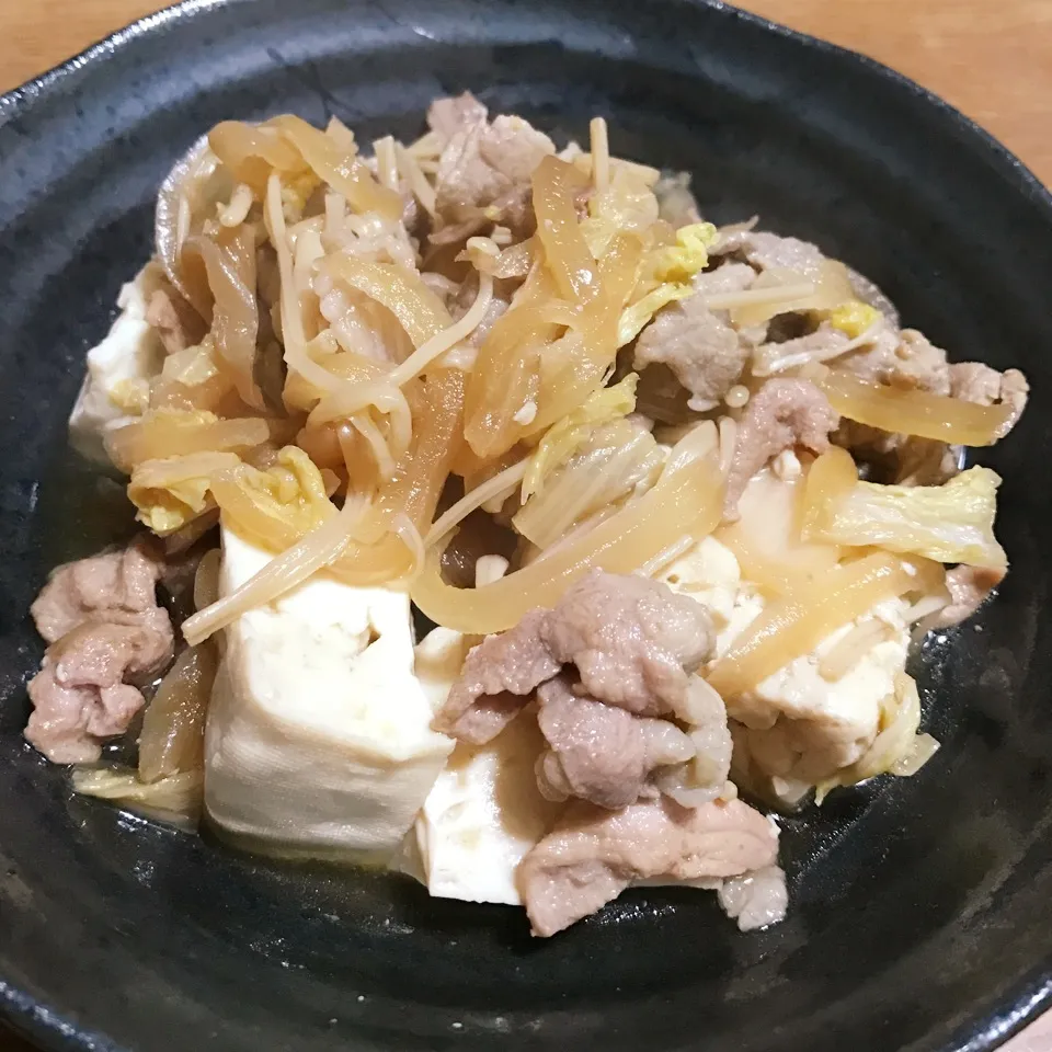 すき焼きのタレで簡単☆酢玉ねぎ入り肉豆腐|あやちゃんママさん