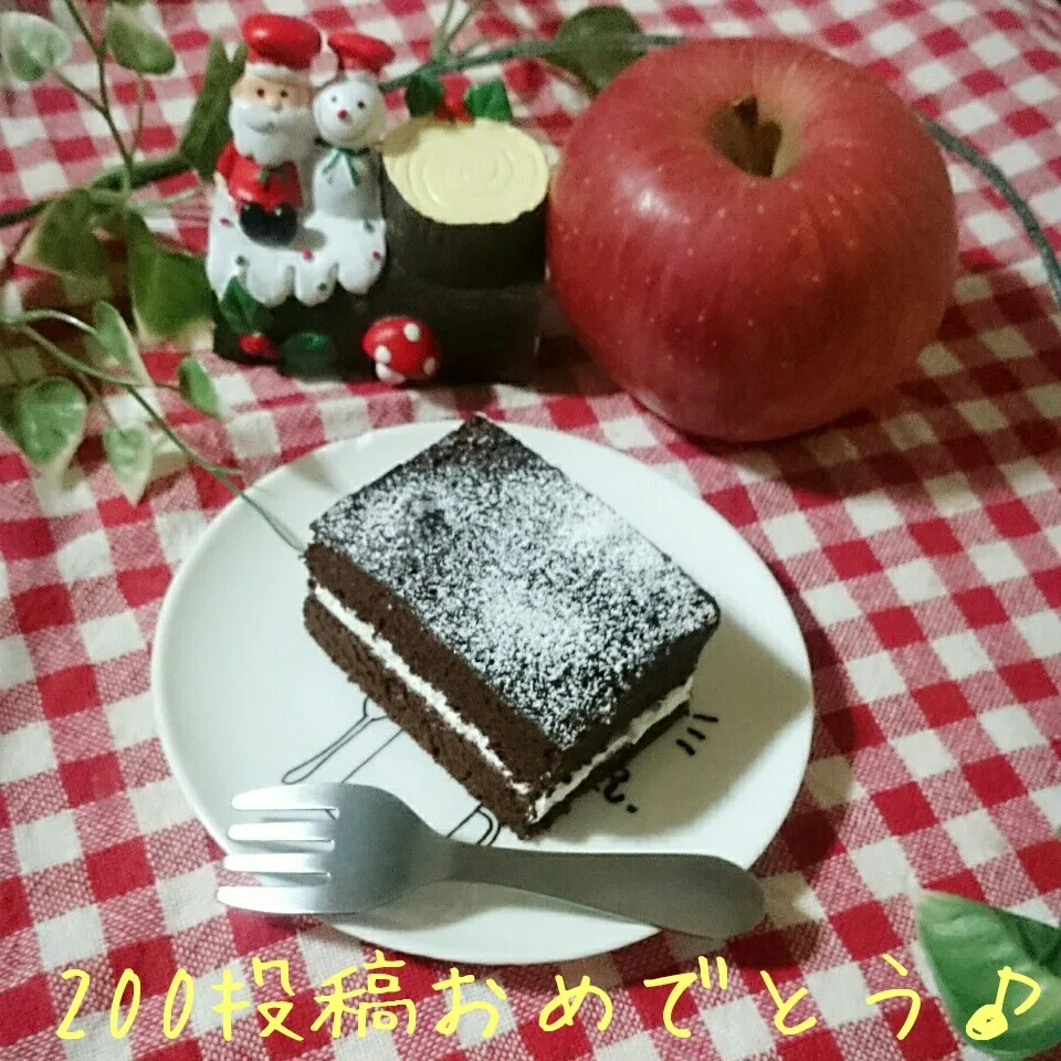 Snapdishの料理写真:honeyさん♡㊗200投稿☆ココアケーキでお祝い♥|あやちゃんママさん