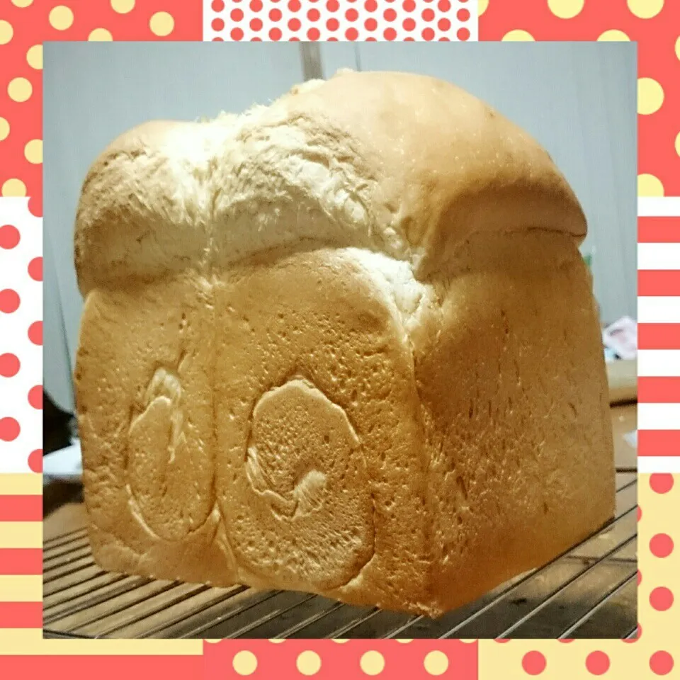 Snapdishの料理写真:BAGLEさんの中種法で作る食パン♪|あやちゃんママさん