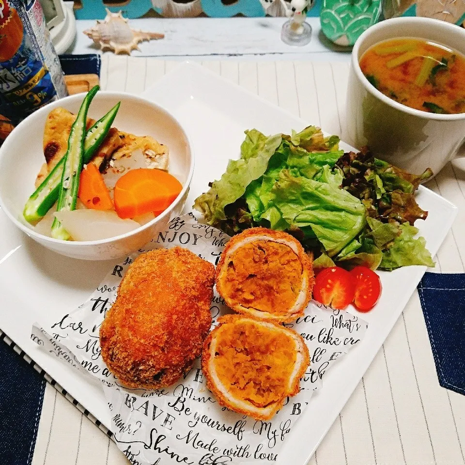 Snapdishの料理写真:⭐Dinner⭐かぼちゃ肉巻きコロッケ🎃|Laniさん