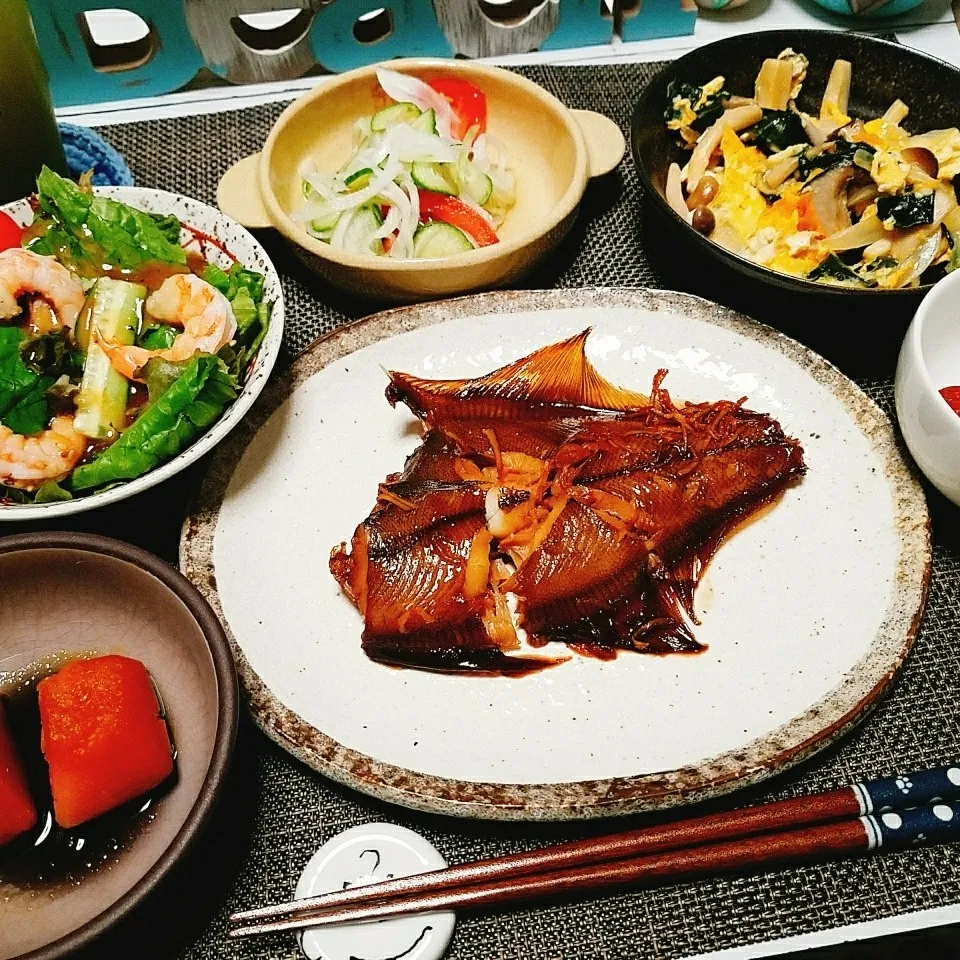 Snapdishの料理写真:晩ご飯🍚🍴マネっ子✨カレイの煮付け☺|Laniさん