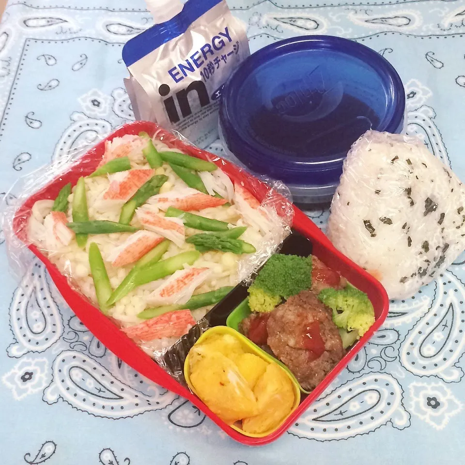 2015.816 冷やしうどんとハンバーグ弁当|Loackerさん