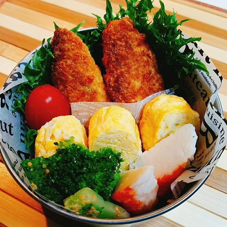 Snapdishの料理写真:お弁当🍱🍴白身フライ☺|Laniさん