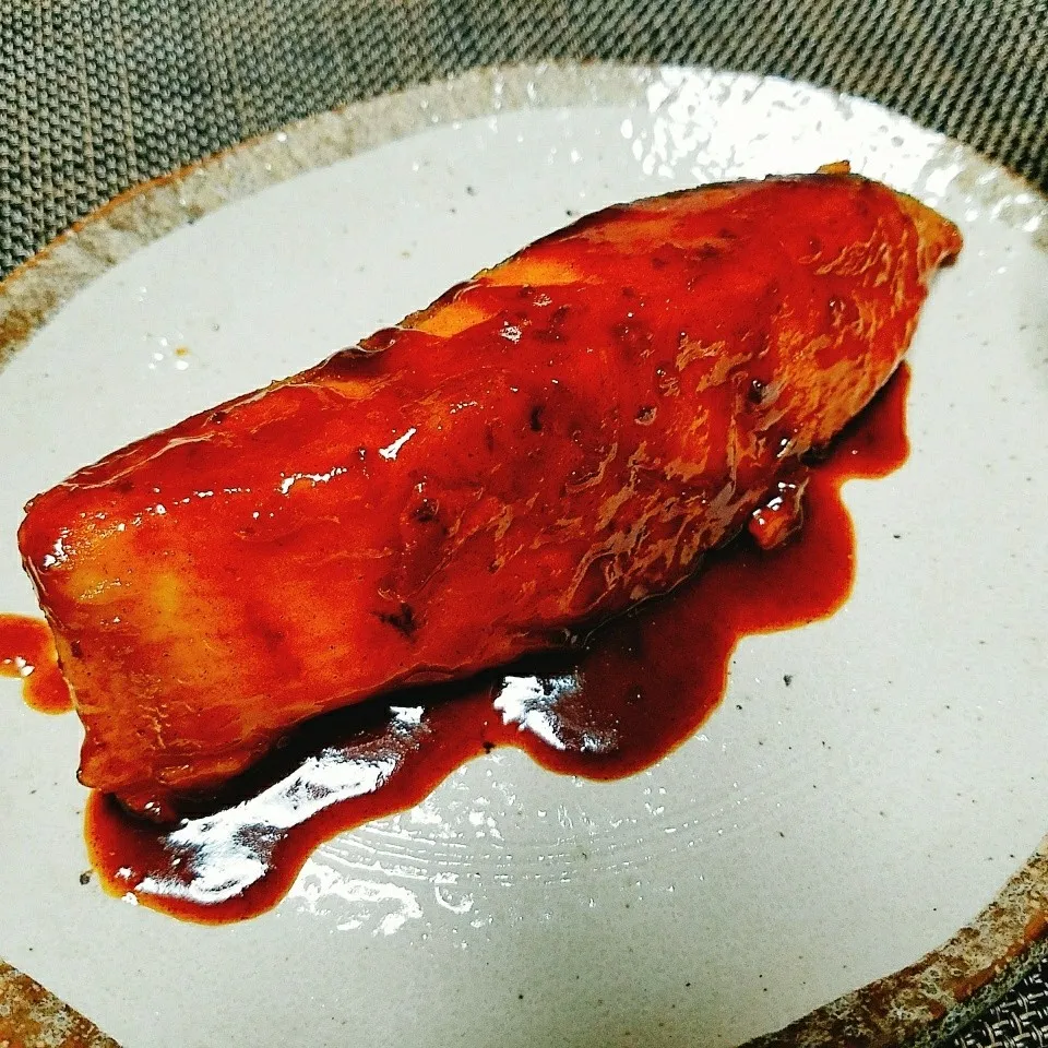 マネっ子✨鮭の香ばしカレーバター醤油ソテー🍚🍴|Laniさん