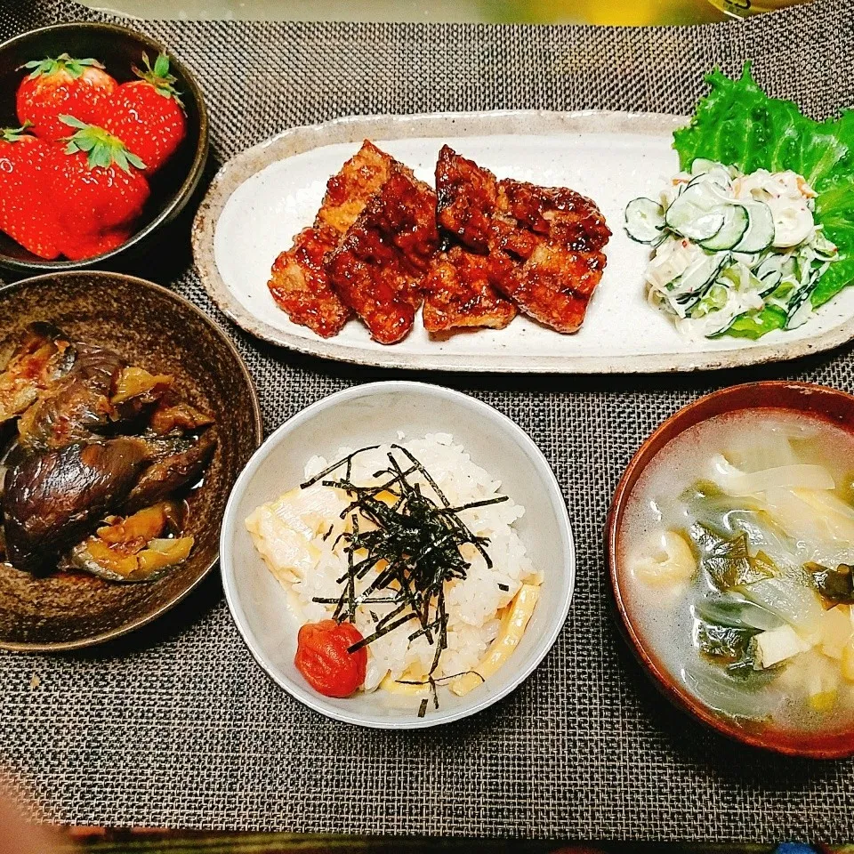 Snapdishの料理写真:晩ご飯✨さんまの竜田照り焼き🍚🍴|Laniさん