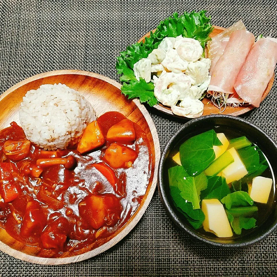 Snapdishの料理写真:晩ご飯✨ハッシュドビーフ🍚🍴|Laniさん