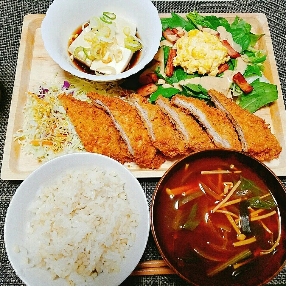 Snapdishの料理写真:晩ご飯✨ミルフィーユカツ🍚🍴|Laniさん