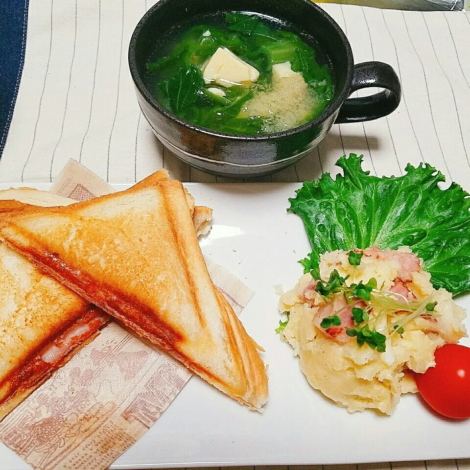 お昼ご飯✨ホットサンド🍞|Laniさん