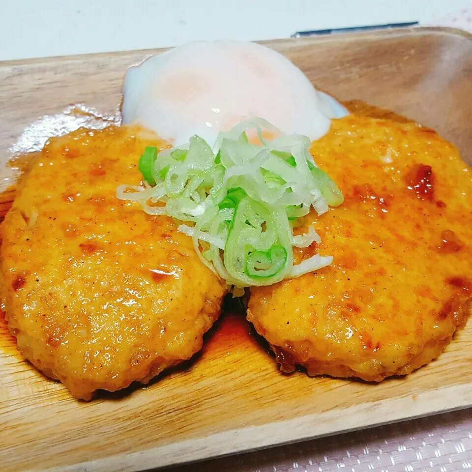 真似っ子󾭠玉ねぎ入りお豆腐つくねハンバーグ🍴|Laniさん