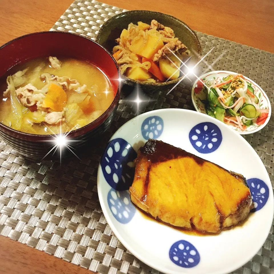 ブリ照り肉じゃが具沢山豚汁で♡昨日の晩ご飯(o´罒`o)|yukimiya7262さん