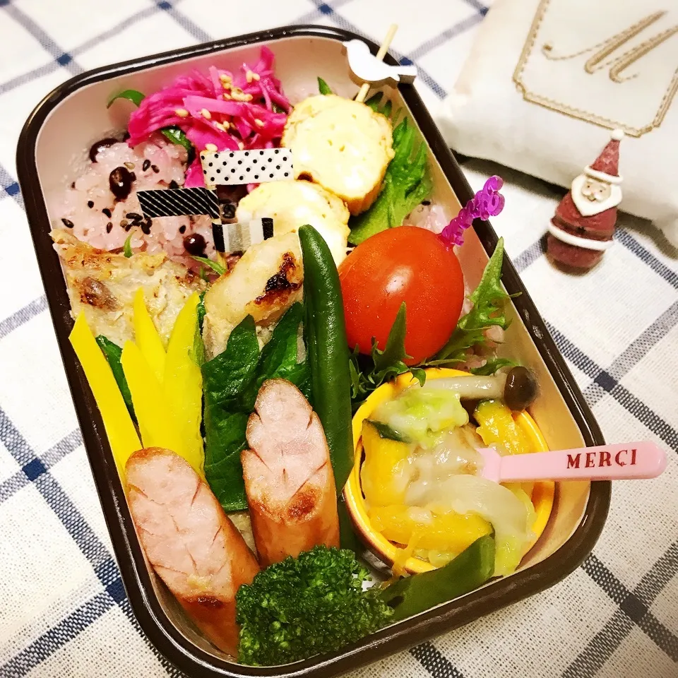 赤飯・自家製塩麹ロース❤️Bento|まいるさん