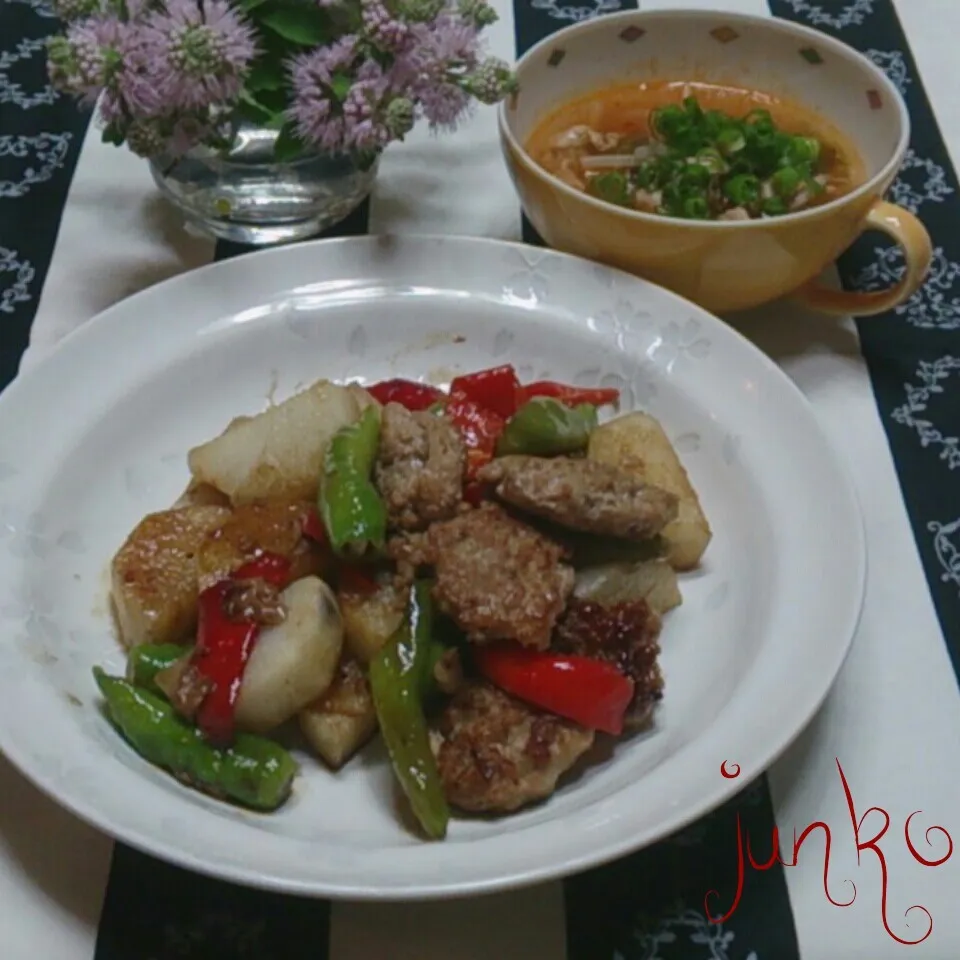 Snapdishの料理写真:豚こまと長芋のたれ炒め♪調味料は1つだけ(*^^*)|♡純子♡さん