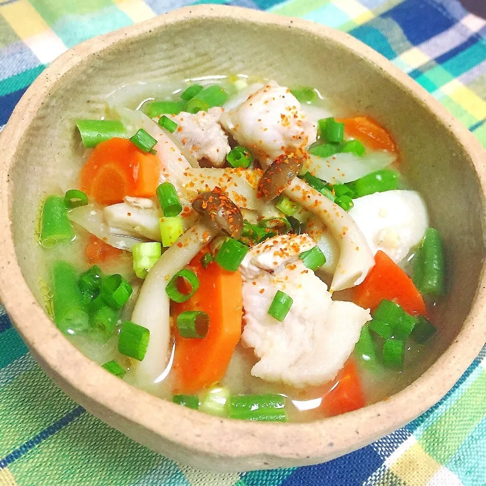 野菜たっぷり♥️豚バラブロックで豚汁|まいるさん