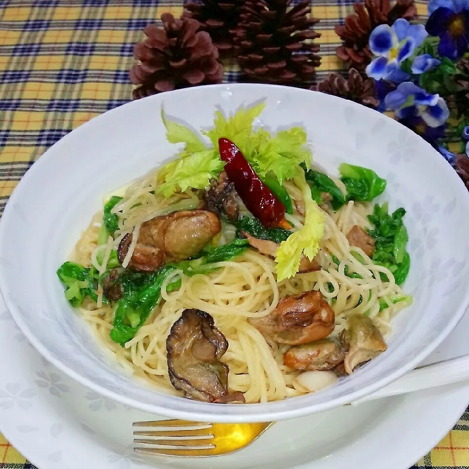 ぽにょちゃん🐱の牡蠣のｵｲﾙ漬けﾊﾟｽﾀ🍝お上品な味です|♡純子♡さん