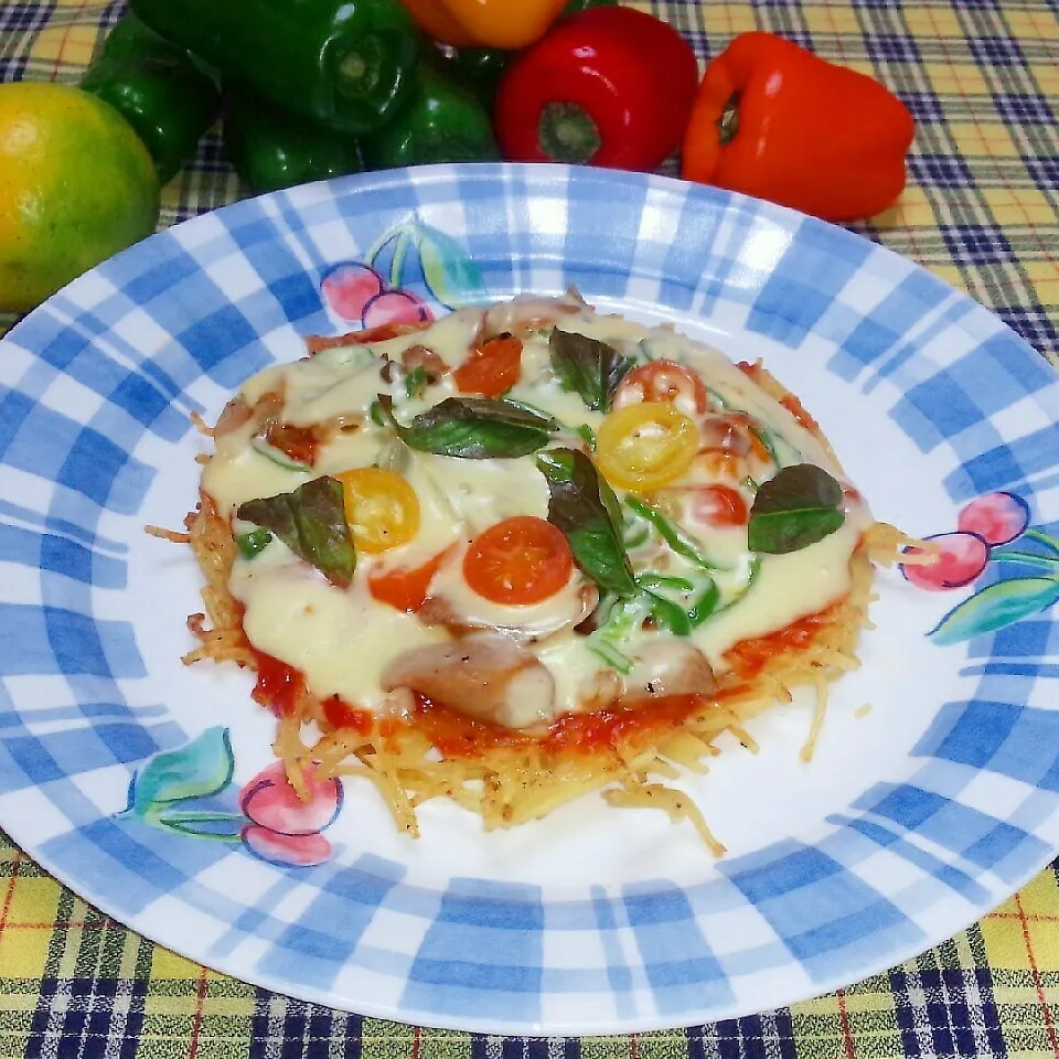 Snapdishの料理写真:水浸けｽﾊﾟｹﾞﾃｨで作るﾋﾟｻﾞ🍕|♡純子♡さん