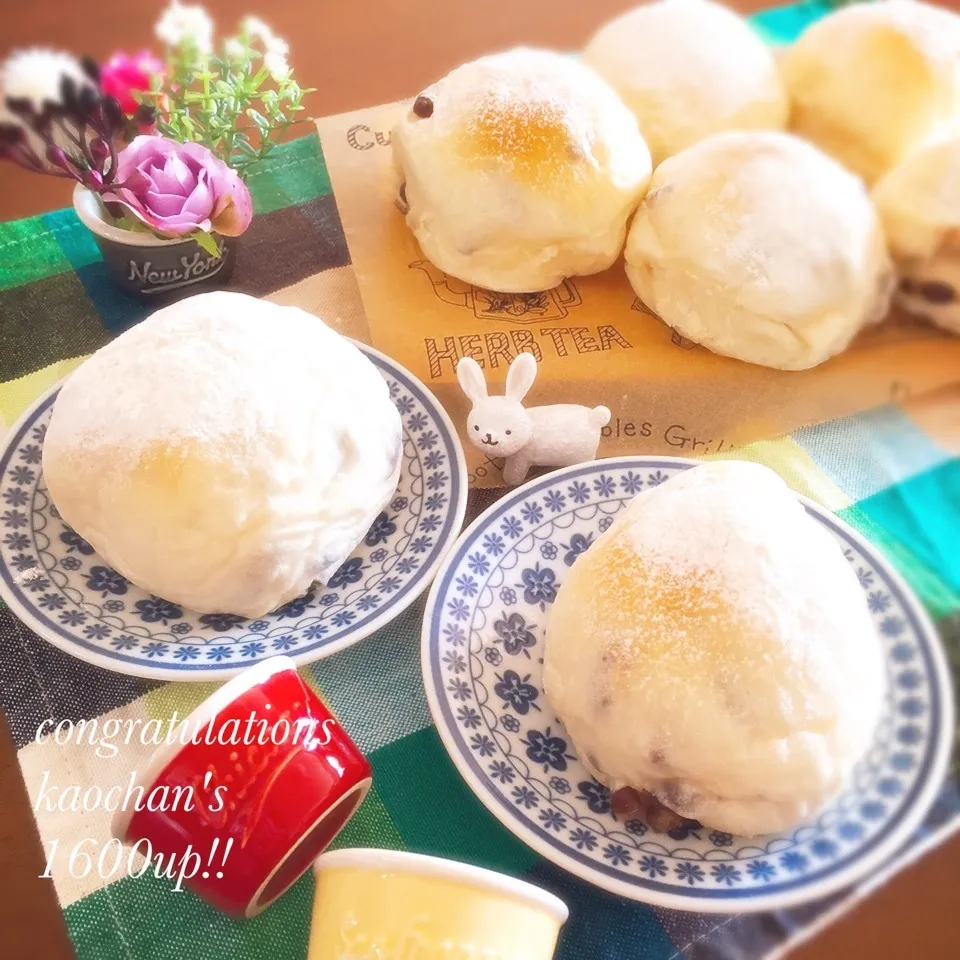 Snapdishの料理写真:ふんわりもちもち甘納豆パンで♡かおちゃん祝1600up!|yukimiya7262さん