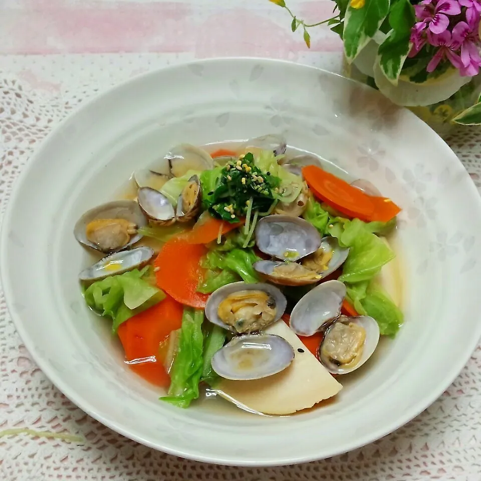 Snapdishの料理写真:和食でヘルシーに＊たけのことあさり春野菜の蒸し煮＊|♡純子♡さん