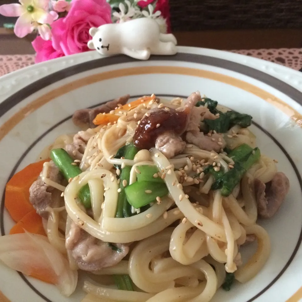 Snapdishの料理写真:うめ〜梅味噌焼きうどん♡|noeさん