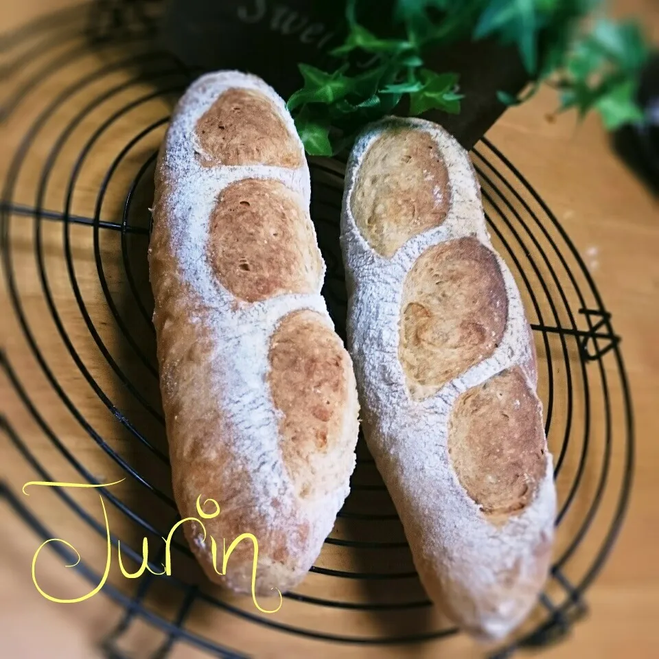 Snapdishの料理写真:cocoaさんのイーストでバケット♥|Jurinさん